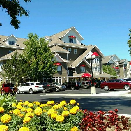 Cherry Tree Inn & Suites Traverse City Buitenkant foto