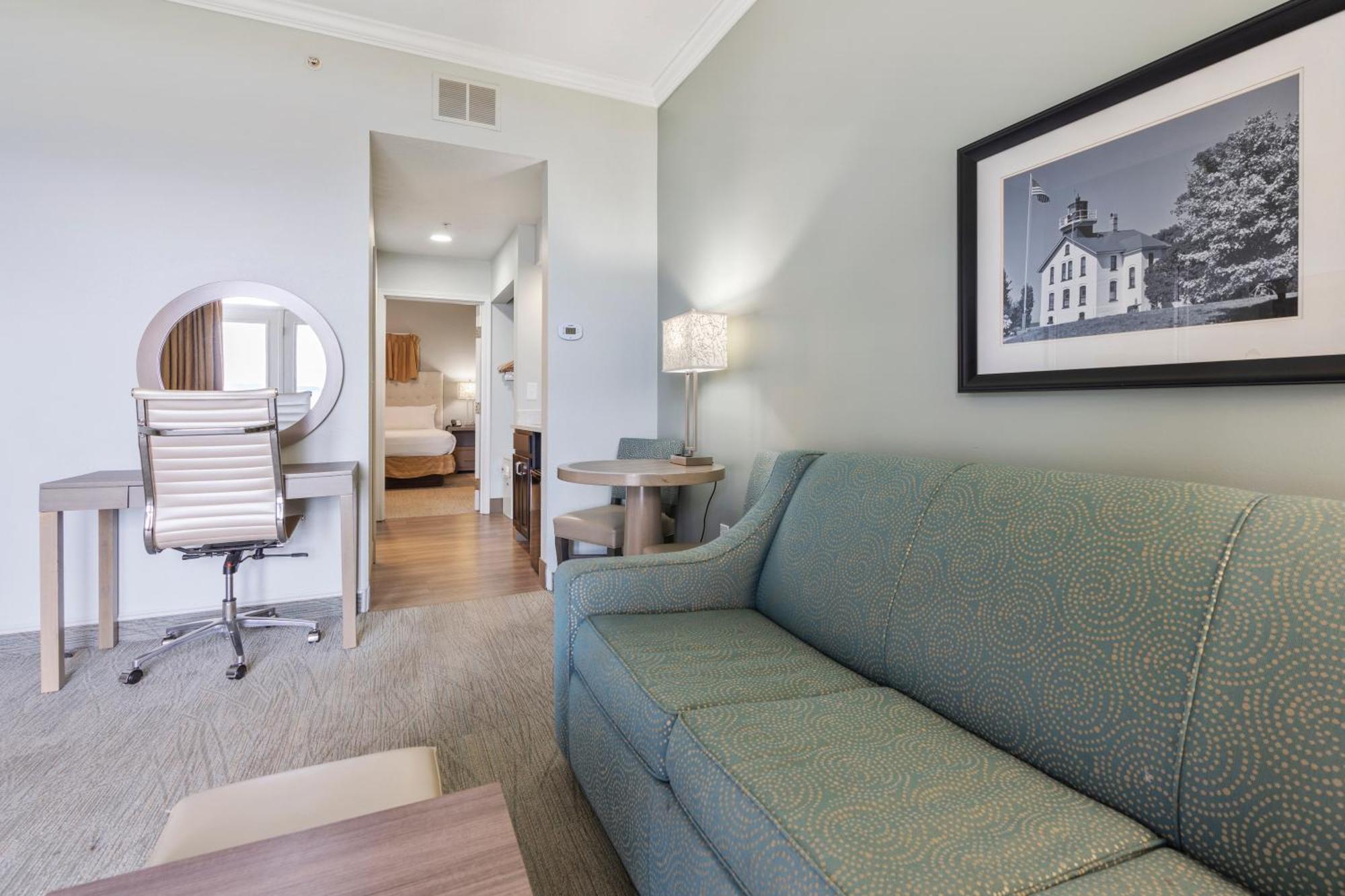 Cherry Tree Inn & Suites Traverse City Buitenkant foto