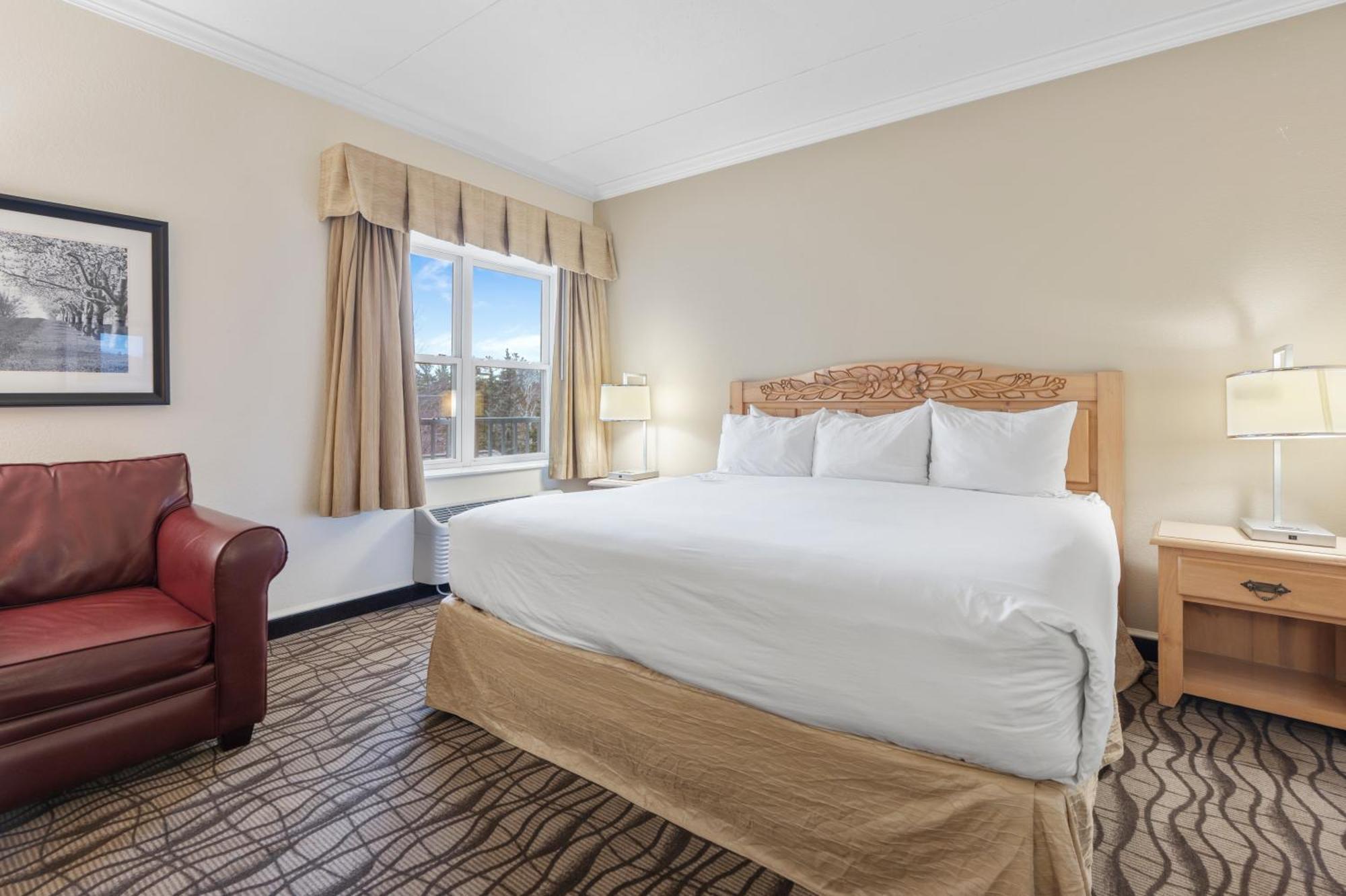 Cherry Tree Inn & Suites Traverse City Buitenkant foto
