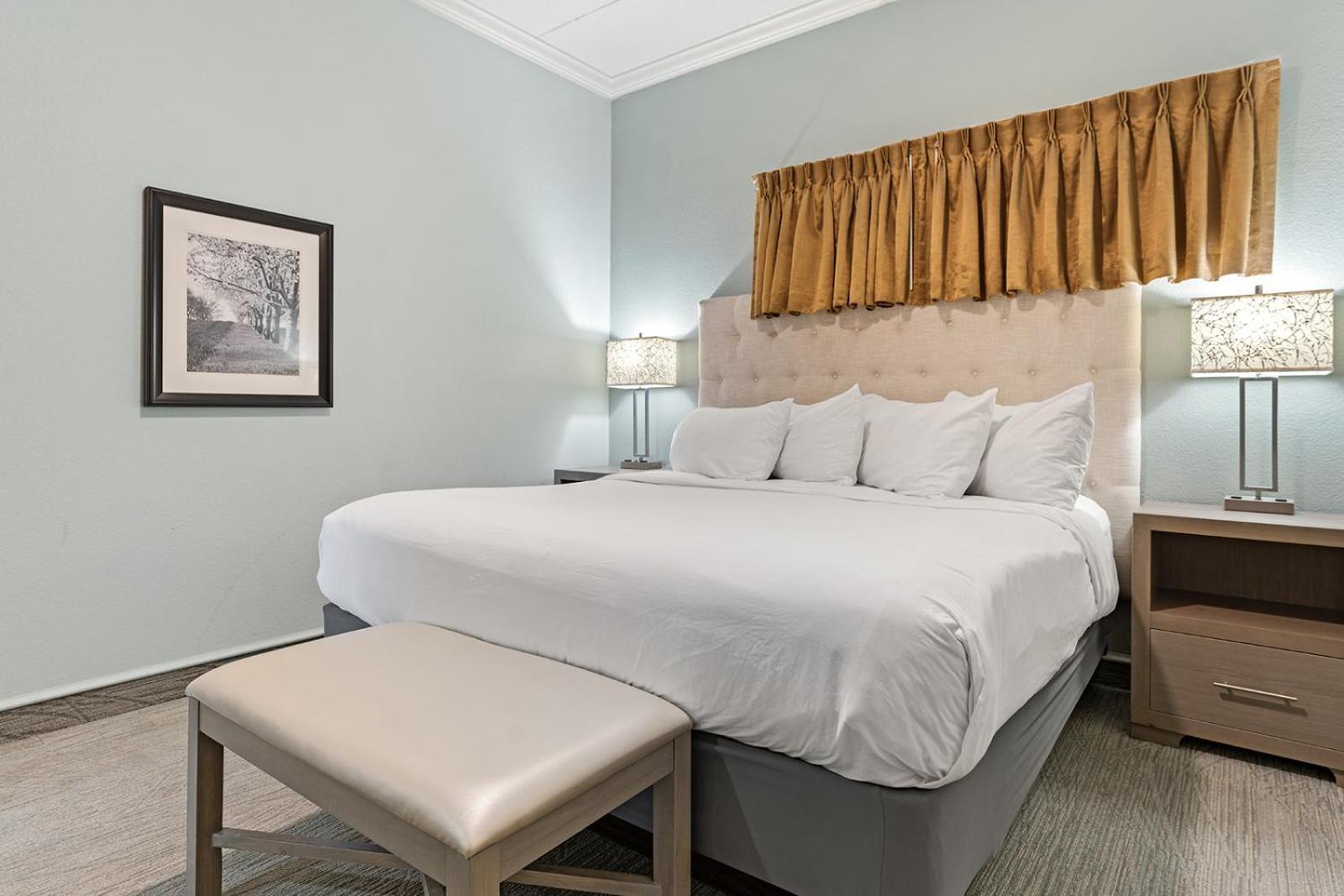 Cherry Tree Inn & Suites Traverse City Buitenkant foto